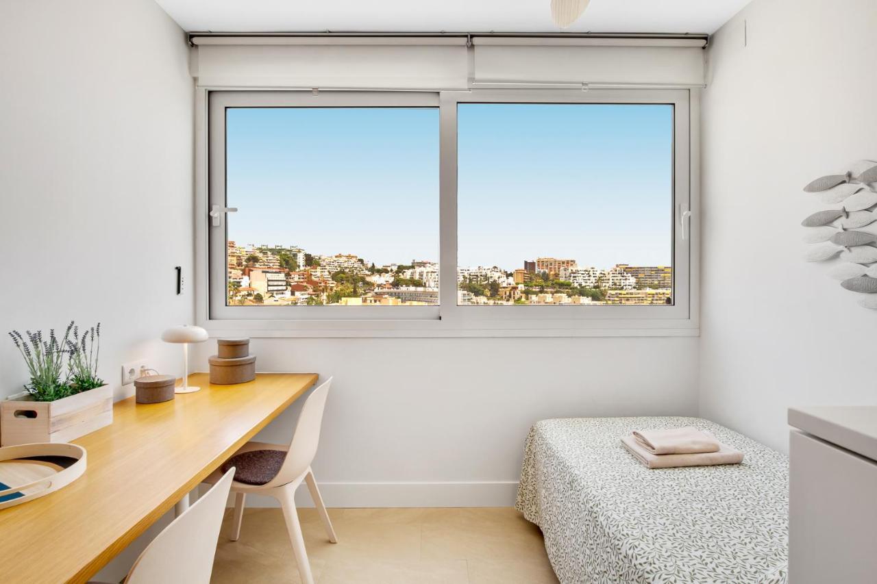 Crystalline View'S Of Carihuela - 3 Bedrooms Penthouse Торремолинос Экстерьер фото
