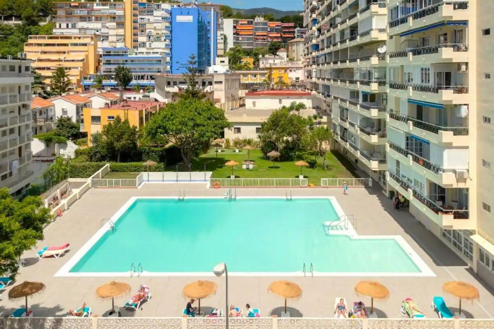 Crystalline View'S Of Carihuela - 3 Bedrooms Penthouse Торремолинос Экстерьер фото