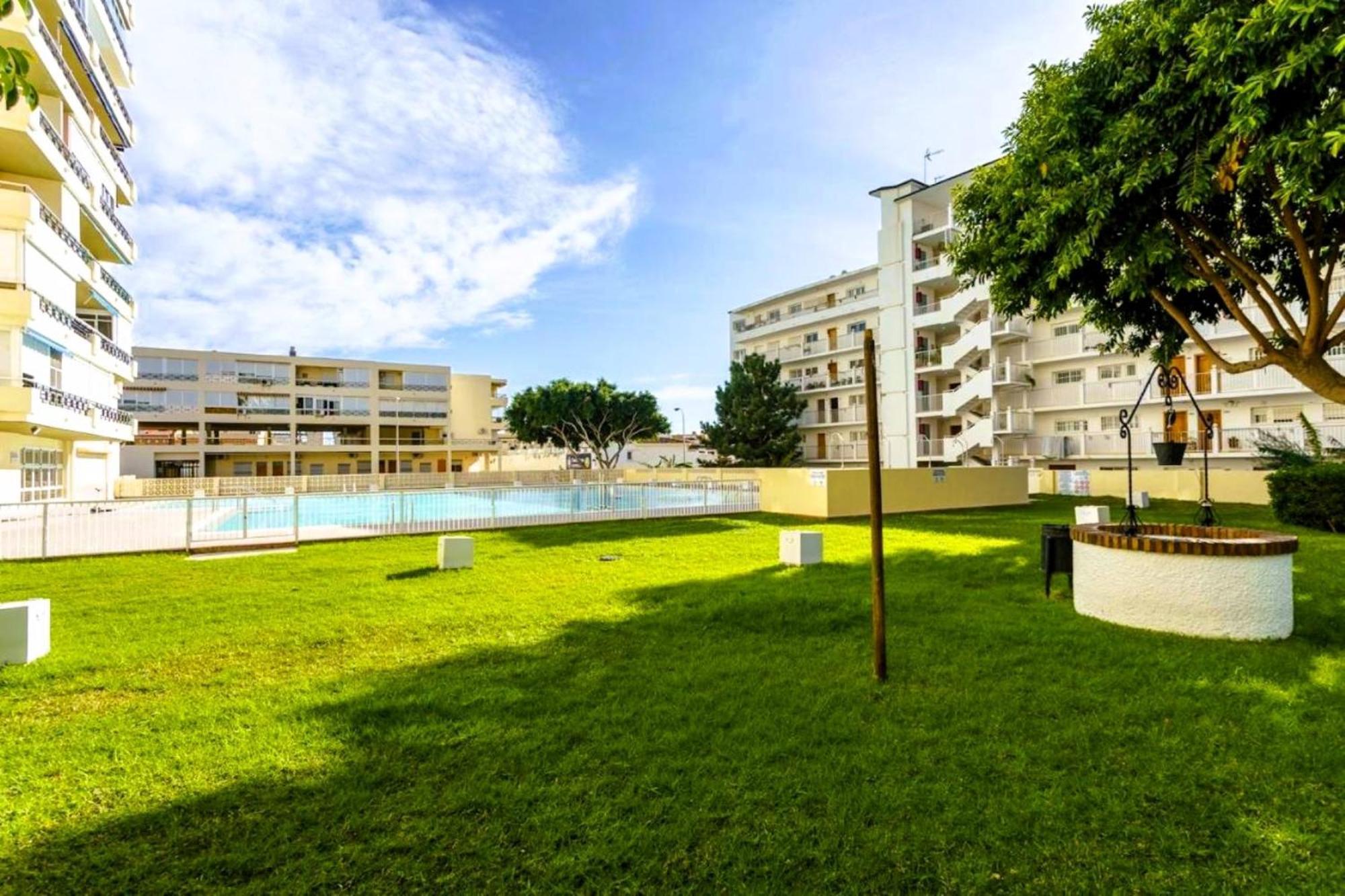 Crystalline View'S Of Carihuela - 3 Bedrooms Penthouse Торремолинос Экстерьер фото